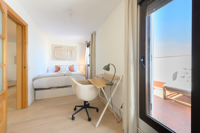 Room 3, M Arr126 Piso de dos Dormitorios-terraza y Balc, Madrid
