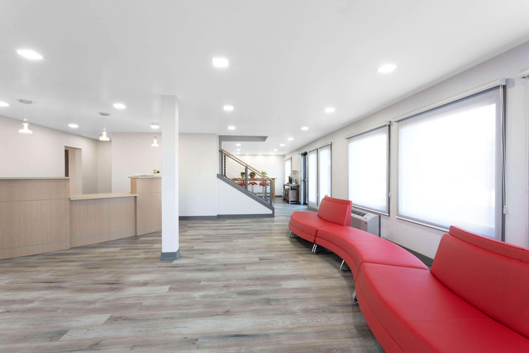 Public Area 3, Travelodge by Wyndham Elkhart, Elkhart