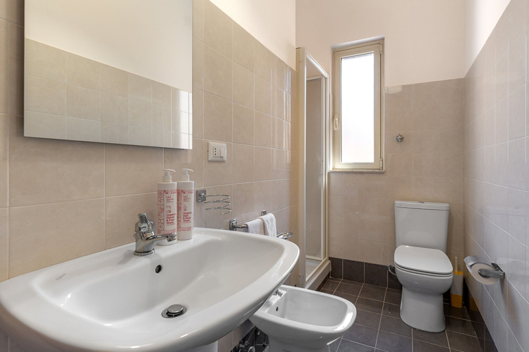 Bathroom 4, Ierone Apartment with Balcony by Wonderful Italy, Syracuse