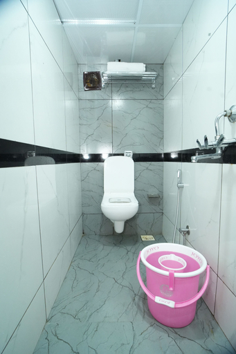 Bathroom 4, Hotel Rinza Residency, Mumbai City