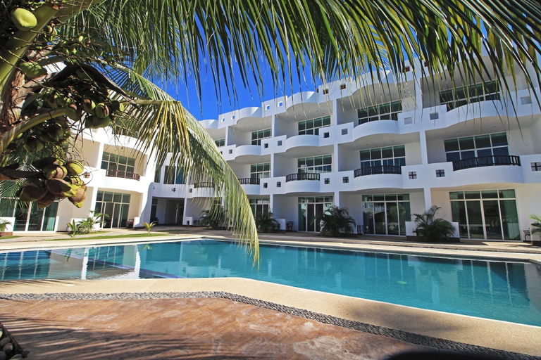 Exterior & Views 2, COSTA MADERO RESORT, Compostela