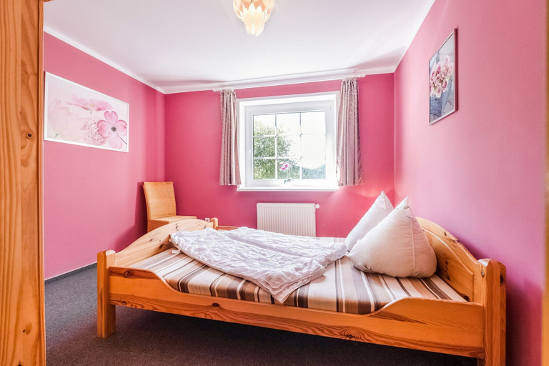 Room 4, Ferienhaus in Willingen Unweit vom Skigebiet, Waldeck-Frankenberg