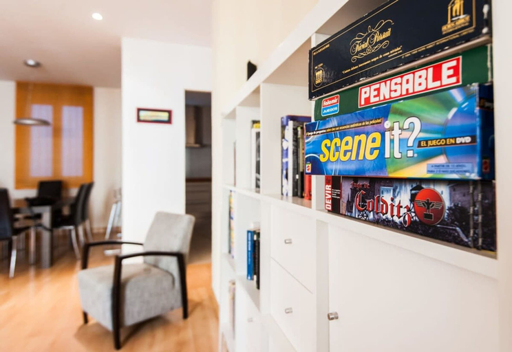 Others 5, Chamberi Scene 2 Bedroom Home in Chamberi, Madrid
