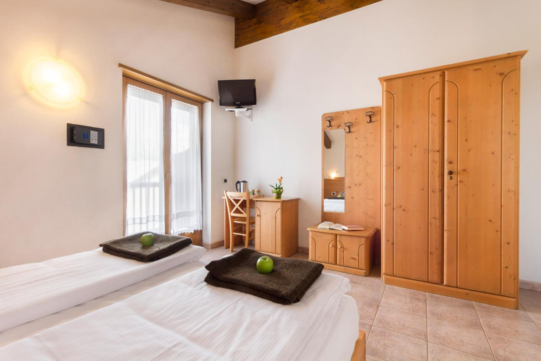 Bedroom 2, Hotel Angelo, Trento
