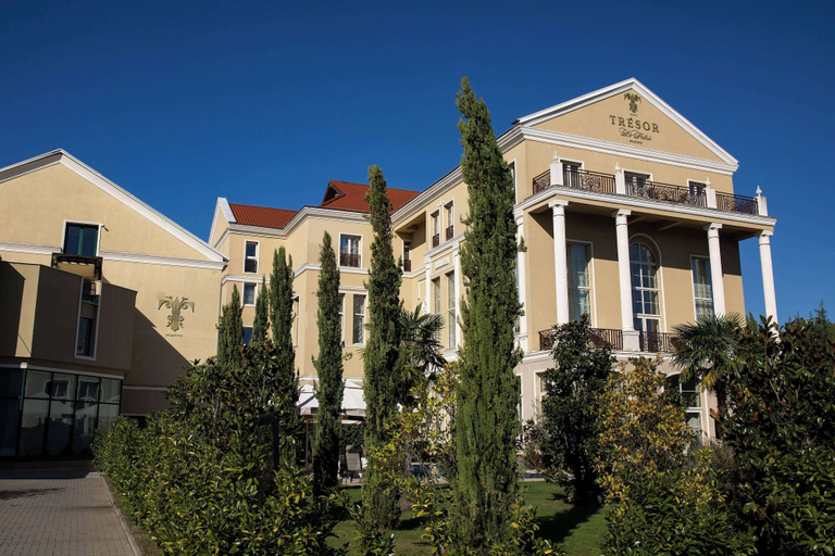 Exterior & Views 2, Tresor Le Palais Timisoara, Curio Collection By Hilton, Timisoara