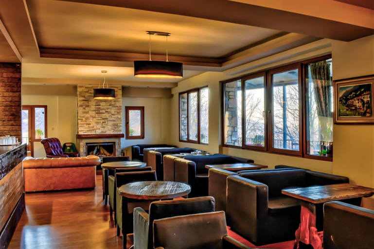 Public Area 2, Tasia, Thessaly