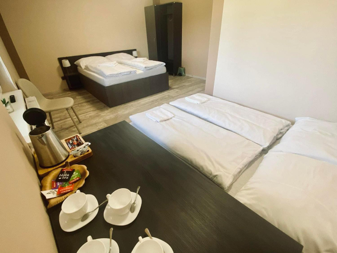 Bedroom 2, Rekreacne zariadenie Kamenny potok, Snina
