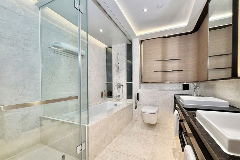 Bathroom 5, Harbour Grand Kowloon, Kowloon