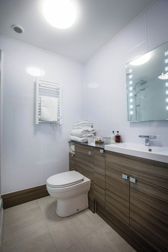Bathroom 3, Orchard Lodge, North Yorkshire