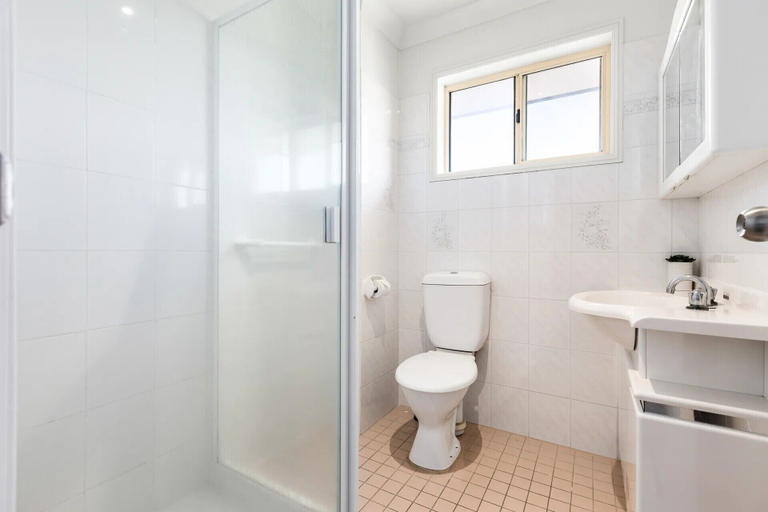 Bathroom 3, Creekside Coastal Escape on Hungerford, Tweed Heads