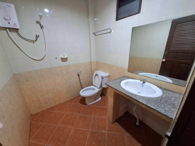 Bathroom 3, Bank Guesthouse - Surat Thani, Ko Phangan