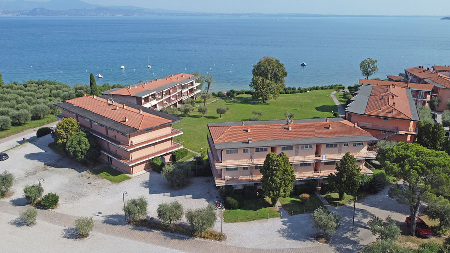 Room 4, Specchio sul Lago in Manerba del Garda, Brescia