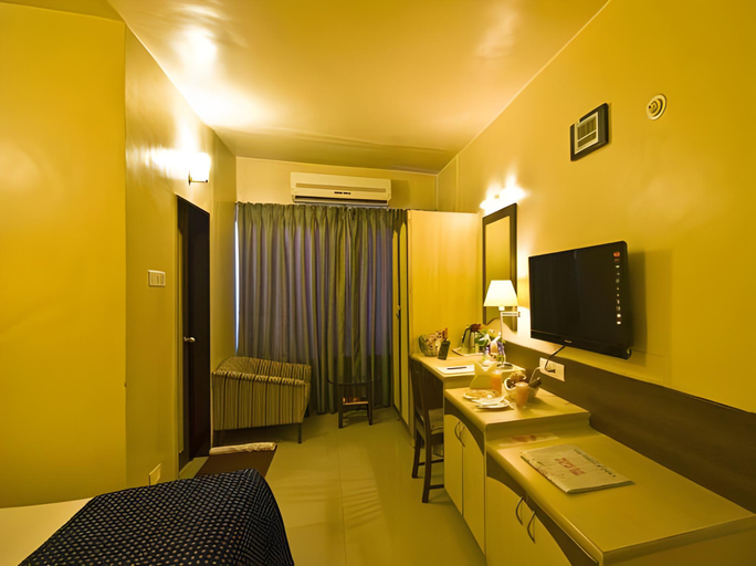 Bedroom 2, Park Central Comfort e-suites, Pune, Pune
