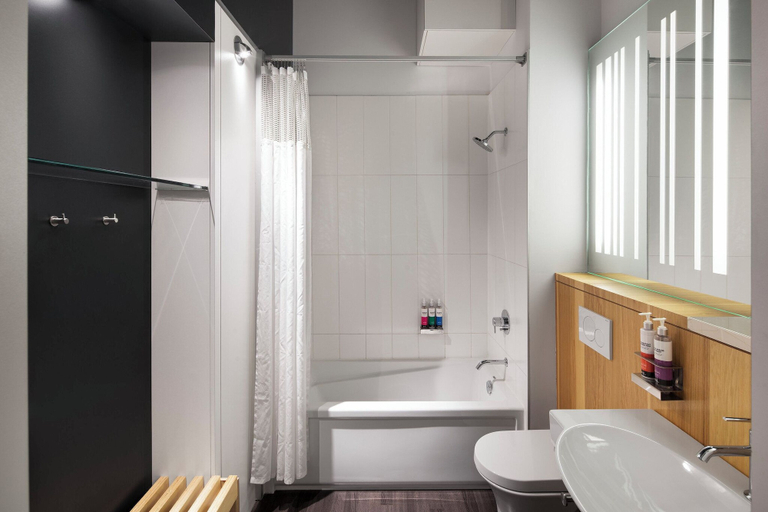 Bathroom 5, Alt Hotel Winnipeg, Division No. 11