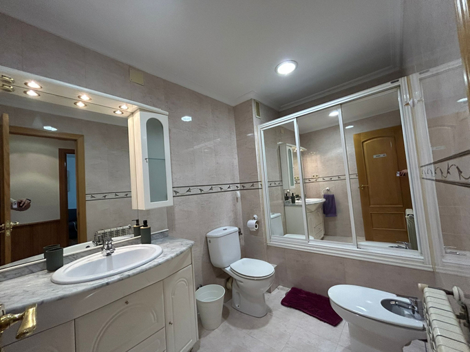 Bathroom 3, Rooms Pontones, Madrid