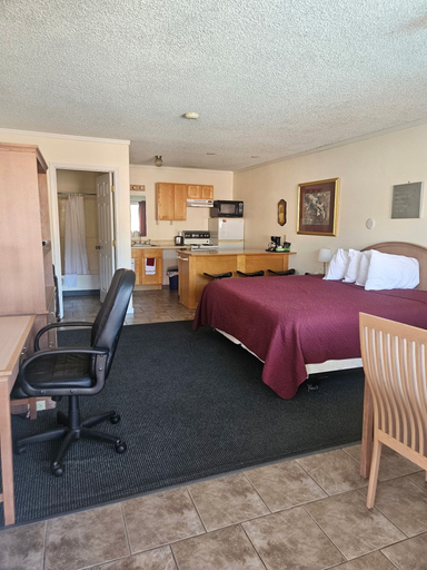 Bedroom 2, Camaray Motel, Okanogan