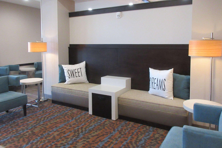 Public Area, Sleep Inn & Suites Oregon - Madison, Dane
