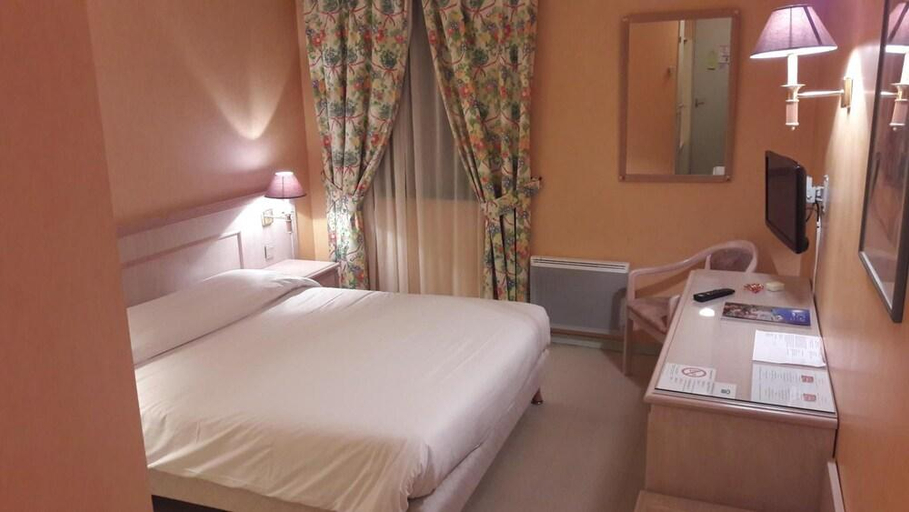 Bedroom 2, Logis L'Auberge Bourbonnaise - Vichy sud, Allier