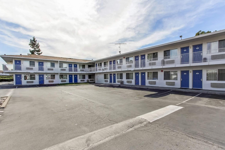 Exterior & Views 2, Super 8 By Wyndham Santa Clara, Santa Clara