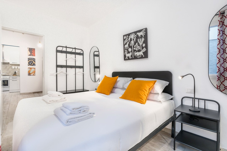 Room 2, Corte Santa Maria - Florence Dolce Vita, Florence