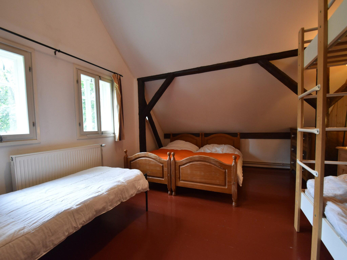 Bedroom 2, Holiday home in a quiet authentic mountain village, Jablonec nad Nisou