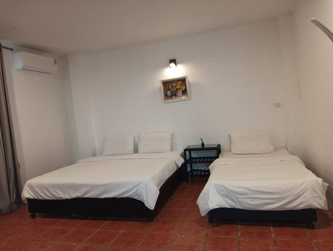 Others 3, Haad Piti Resort, Sichon