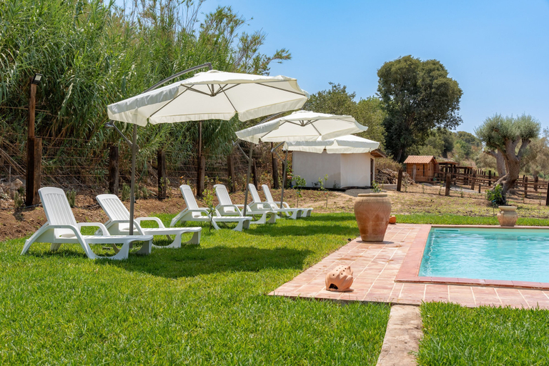 Room 2, Appartamento Giove con Piscina by Wonderful Italy, Syracuse