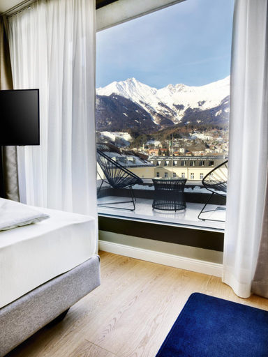 Bedroom 2, STAGE 12, Innsbruck