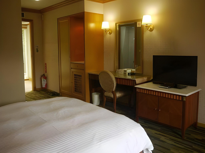 Bedroom 3, Shan Shui Shen Resortopia Hotel , Taitung
