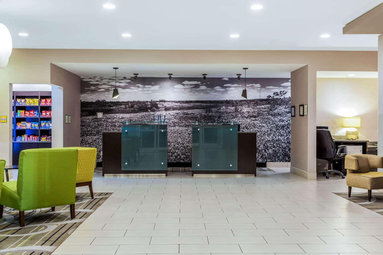 Public Area 2, La Quinta Inn & Suites by Wyndham Monahans, Ward
