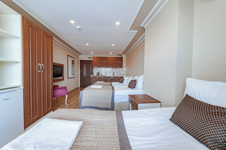 Bedroom 4, Grand Hamit Hotel, Çankaya