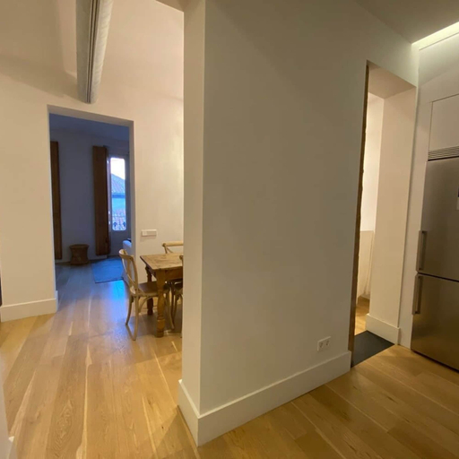 Room 4, The Balconies I Apartment With Three Balconies in Malasana, Madrid