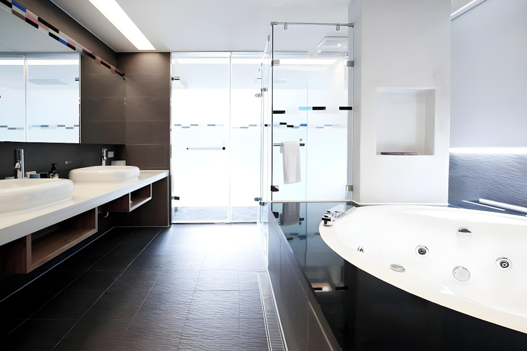Bathroom 4, Dandy Hotel Daan Branch, Taipei City