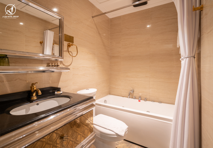 Bathroom 4