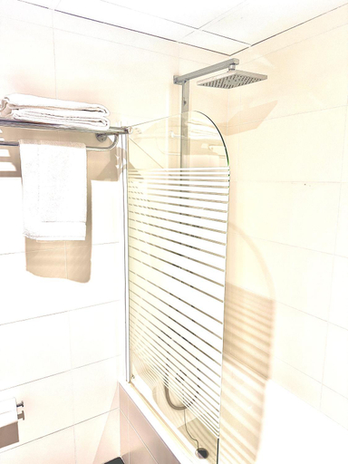 Bathroom 4, Arriadh, Córdoba