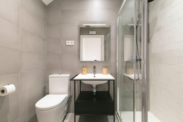 Bathroom 3, Arte Suites by Olala Homes, Barcelona