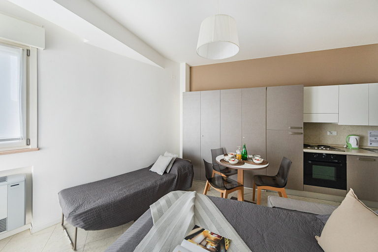 Room 5, Residenza Miralago - 16 Domitilla - Locazione BK, Brescia