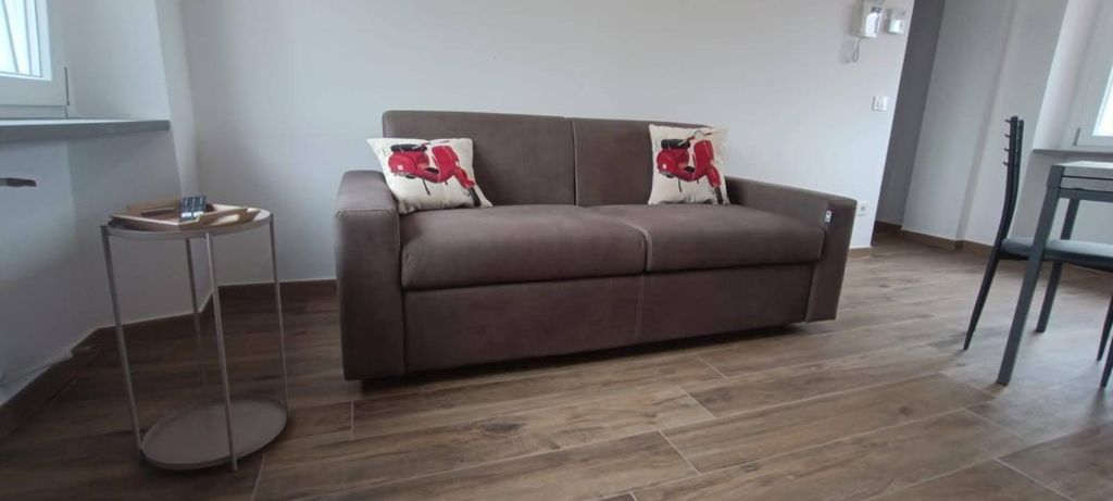 3, Francavilla Home, Milano