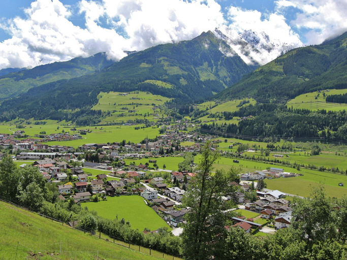 Others 3, Nice home in Niedernsill with , Zell am See