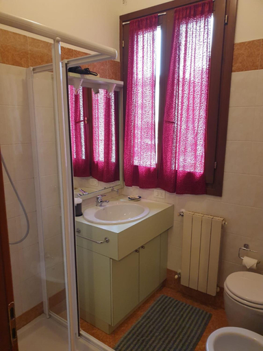 Bathroom 3, SALOTTO "900Strati", Bergamo
