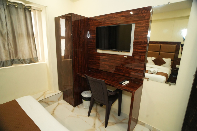 Others 5, Hotel Rinza Residency, Mumbai City