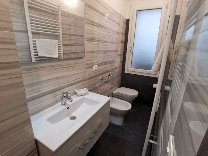 Bathroom 3, Casa Belfiore - Martiri di Belfiore 23, Vicenza