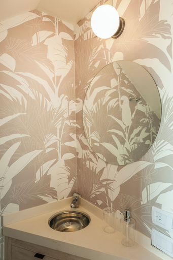 Bathroom, Nicaragua Hollywood Suites & Lofts by Argenhost, Distrito Federal