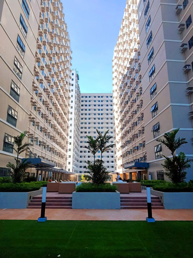 Exterior & Views 2, Modern Cozy Studio with Netflix, Dasmariñas