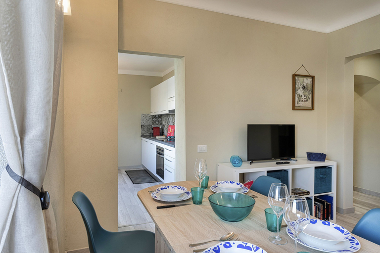 Room 3, Raibetta Apartments - Two, Genova