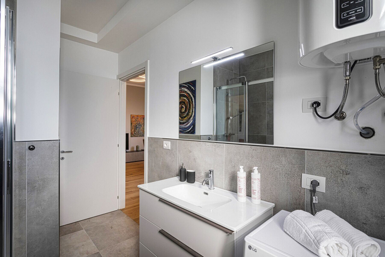 Room 2, Il Cielo in una Stanza by Wonderful Italy, Genova