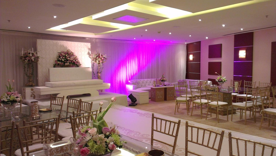 Food & Drinks 5, EASTYARD Khobar - Hotel, Al Khobar