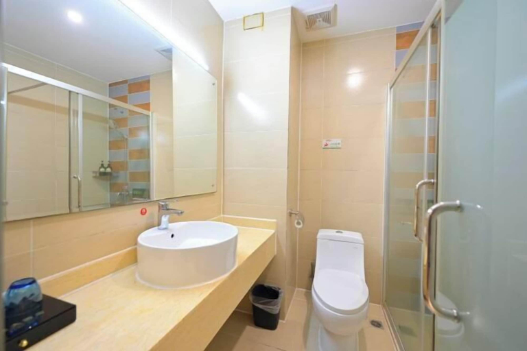 Bathroom 3, Heng Da Hotel (Yulin Railway Station Zhongyaogang), Yulin