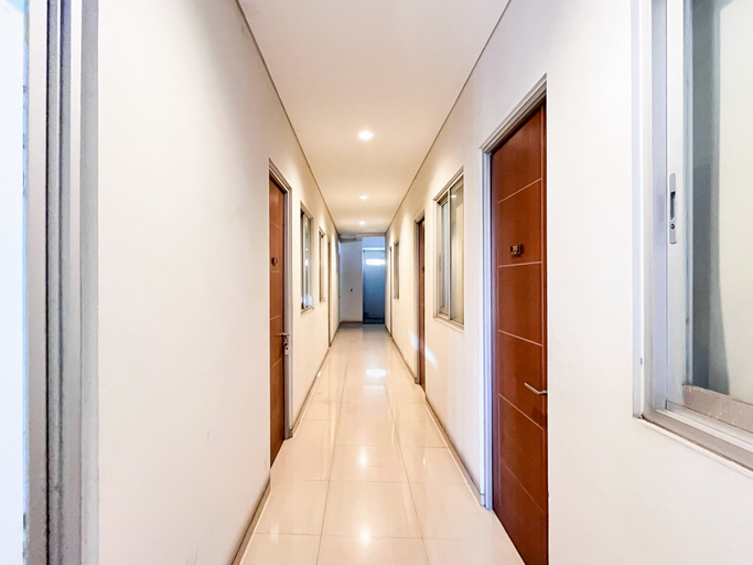 Others 4, Urbanview Hotel Syariah Graha 8 Bubutan Surabaya, Surabaya