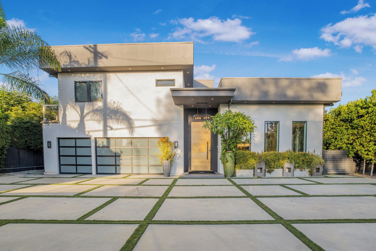 Exterior & Views 2, Louise Modern - Luxury Smart Estate in Encino w/ Pool, Gym & Spa, Los Angeles